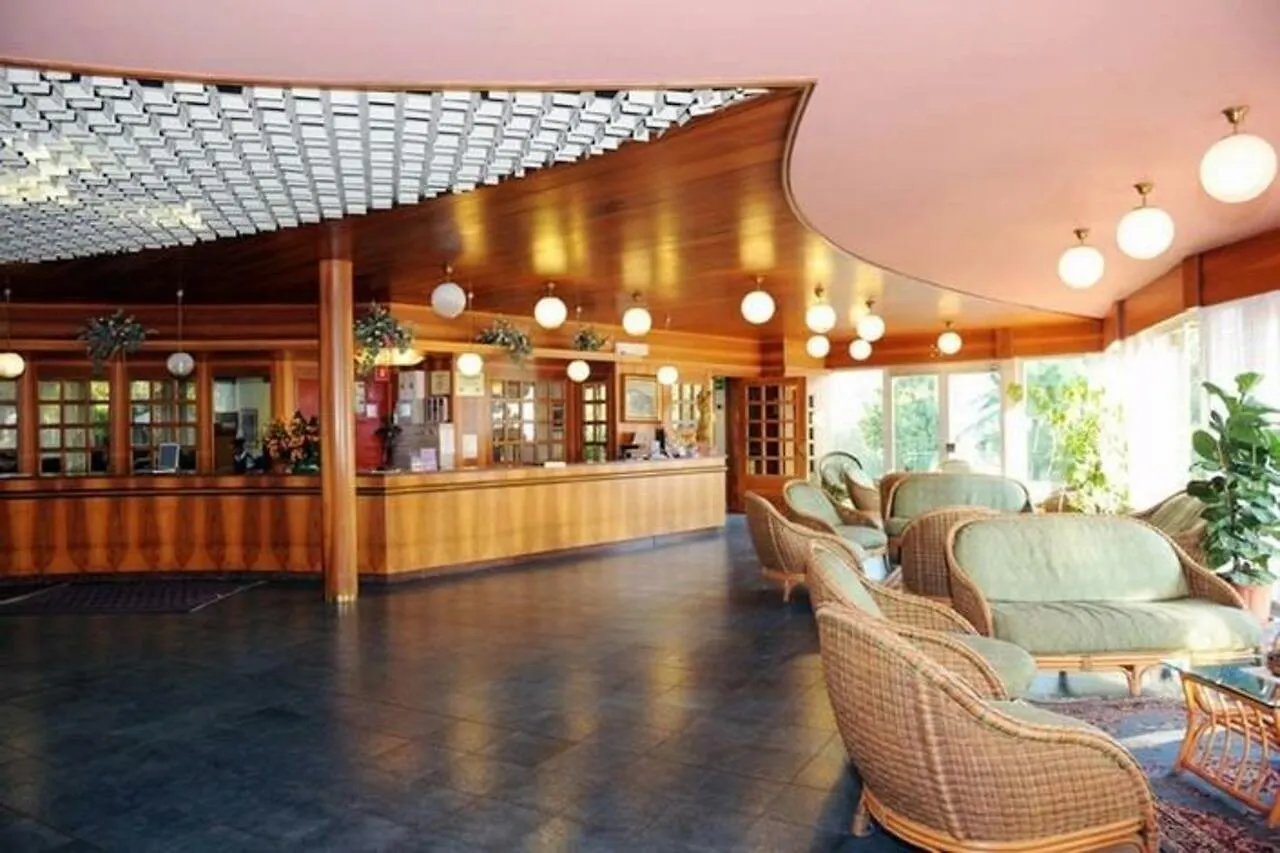 Hotel Marco Polo Garda  3*, Garda (Verona)