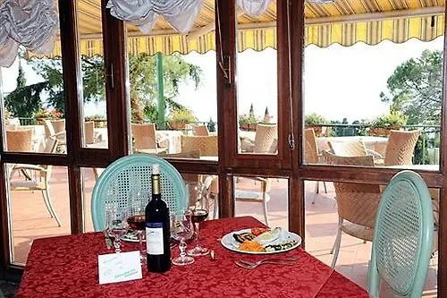 Hotel Marco Polo Garda  3*, Garda (Verona)
