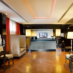 スターホテルズ アンダーソン 4* ミラノ