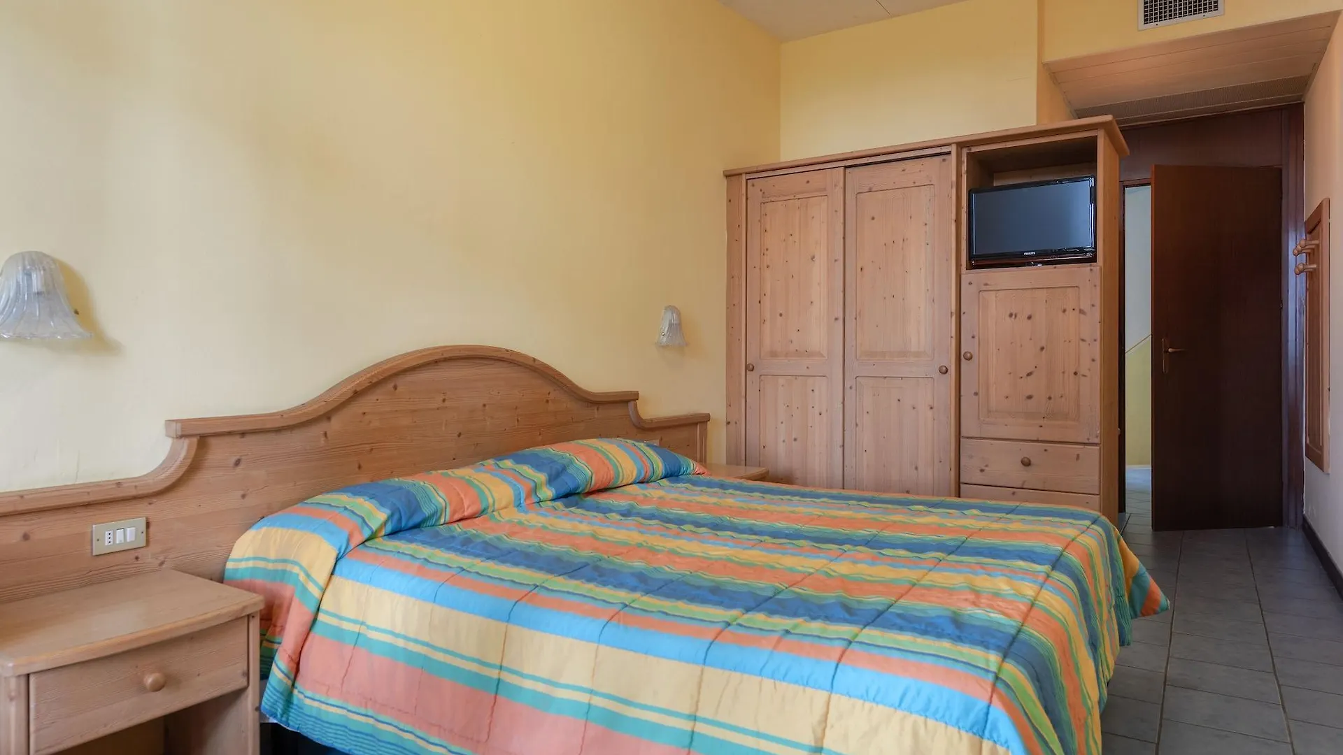 Hotel Marco Polo Garda  Italy